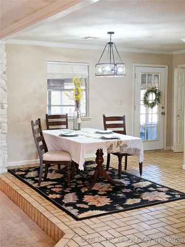 1791 W Mcgill Circle, Eufaula, OK 74432