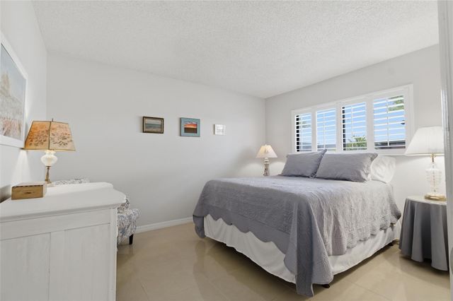 2701 COUNTRYSIDE BOULEVARD 101, Clearwater, FL 33761