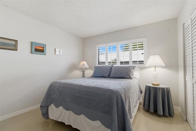 2701 COUNTRYSIDE BOULEVARD 101, Clearwater, FL 33761