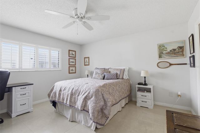 2701 COUNTRYSIDE BOULEVARD 101, Clearwater, FL 33761