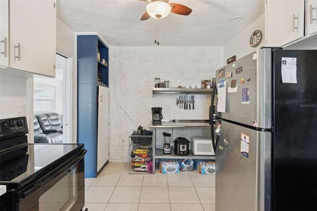 303 GRANADA ROAD, Auburndale, FL 33823