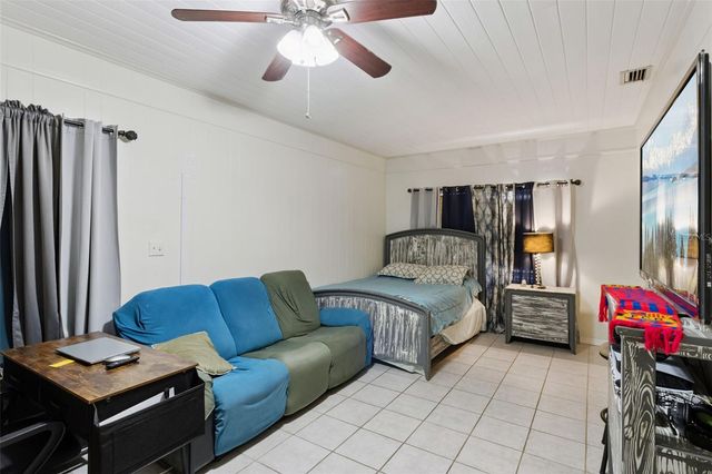 303 GRANADA ROAD, Auburndale, FL 33823