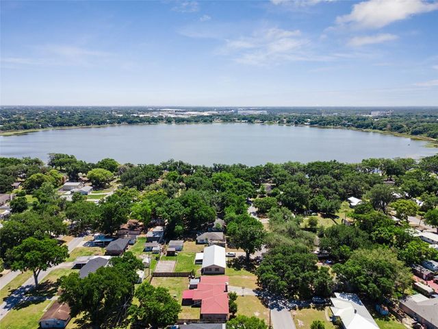 303 GRANADA ROAD, Auburndale, FL 33823