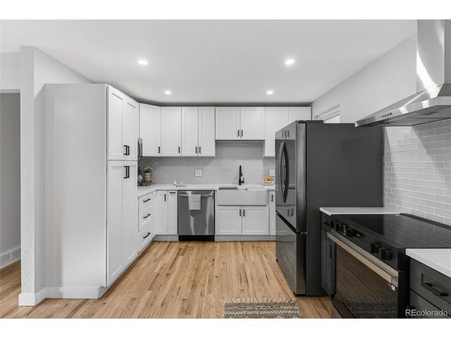 1394 S Dover Way, Lakewood, CO 80232