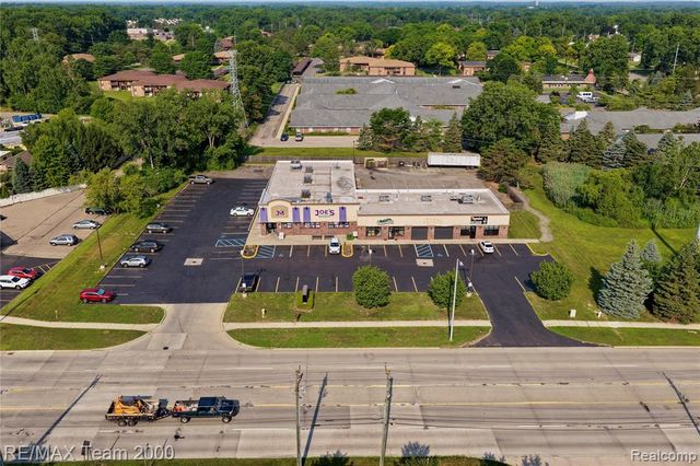 8631 N Newburgh Road, Westland, MI 48185