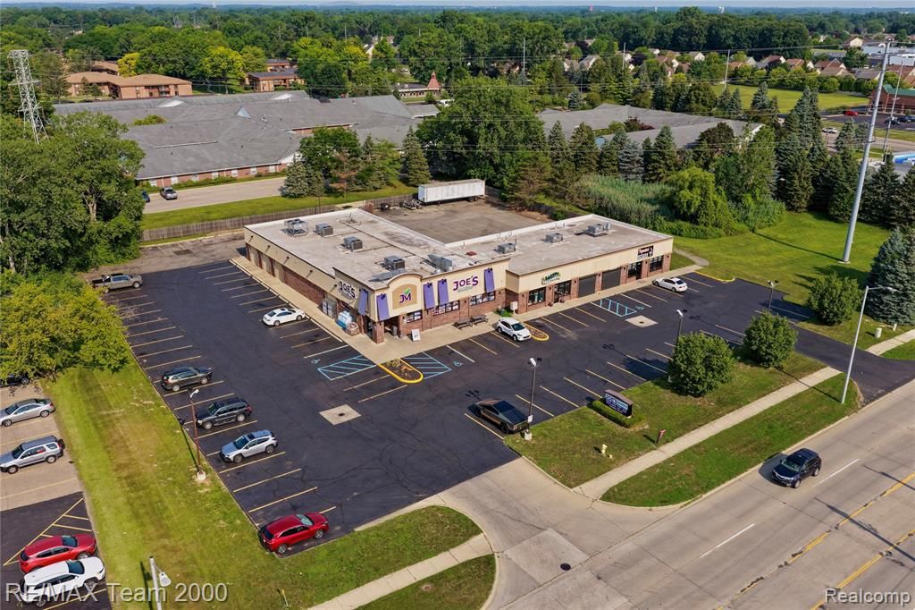 8631 N Newburgh Road, Westland, MI 48185
