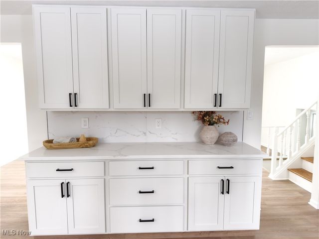 5024 Dorset Drive, Brooklyn Heights, OH 44131