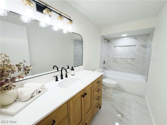 5024 Dorset Drive, Brooklyn Heights, OH 44131