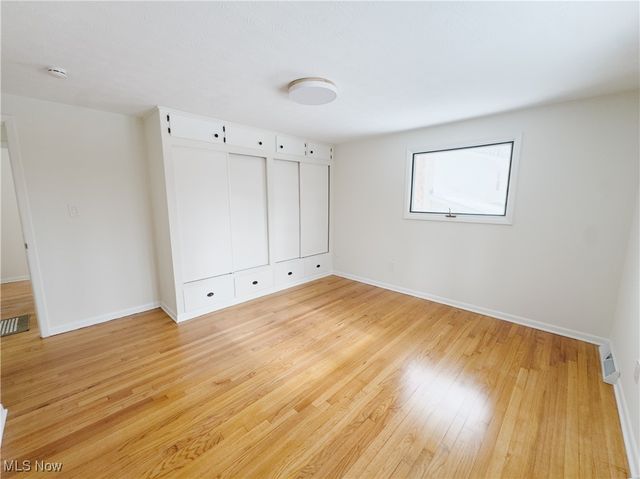 5024 Dorset Drive, Brooklyn Heights, OH 44131