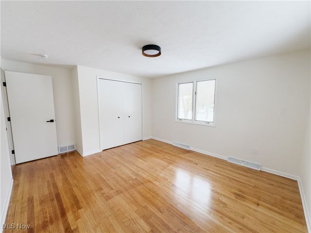 5024 Dorset Drive, Brooklyn Heights, OH 44131