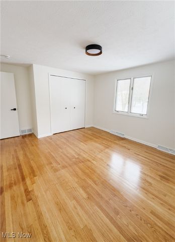 5024 Dorset Drive, Brooklyn Heights, OH 44131