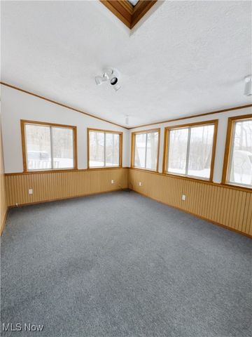 5024 Dorset Drive, Brooklyn Heights, OH 44131