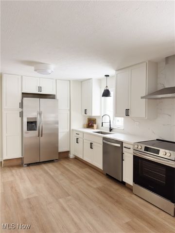 5024 Dorset Drive, Brooklyn Heights, OH 44131