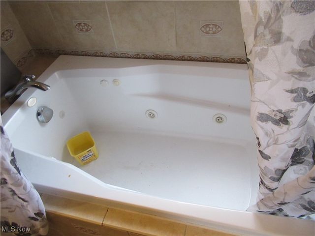 4927 E 84 Street, Garfield Heights, OH 44125