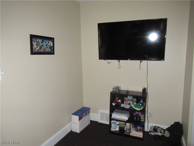 4927 E 84 Street, Garfield Heights, OH 44125