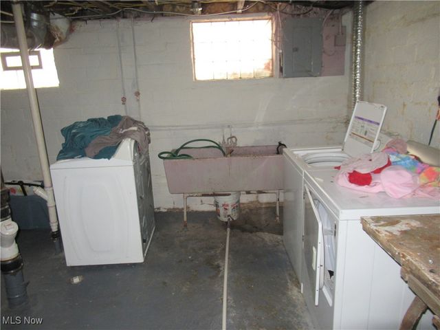 4927 E 84 Street, Garfield Heights, OH 44125