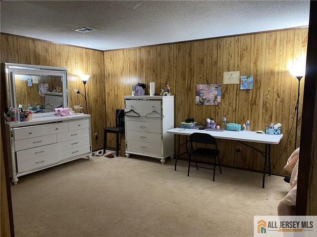 144 Beverly Hill Terrace B, Woodbridge Proper, NJ 07095