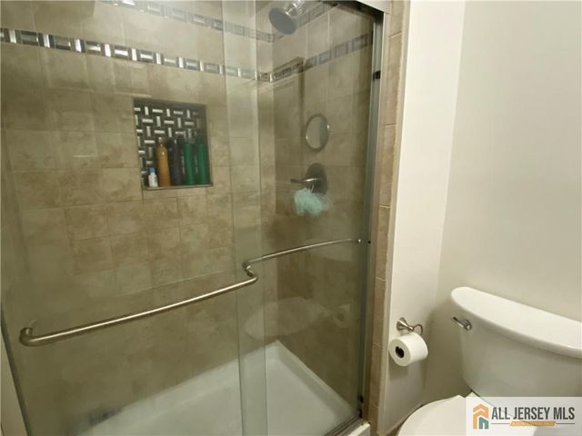 144 Beverly Hill Terrace B, Woodbridge Proper, NJ 07095