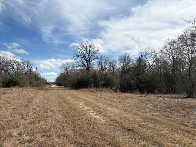 1649 Stone Street, Bedias, TX 77831