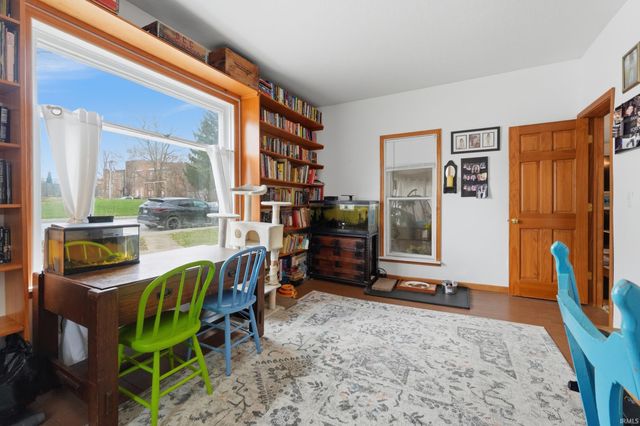 123 W 1st Street, Warren, IN 46750