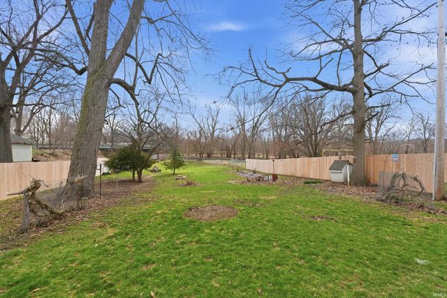 123 W 1st Street, Warren, IN 46750