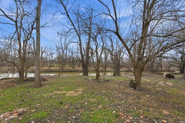 123 W 1st Street, Warren, IN 46750