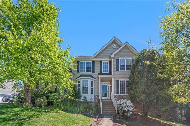 31 WINDING HILL DR, Mount Olive Township, NJ 07840