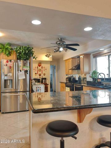 1802 E CLAREMONT Street, Phoenix, AZ 85016