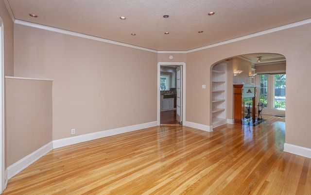 1725 W Walnut St, Stockton, CA 95203