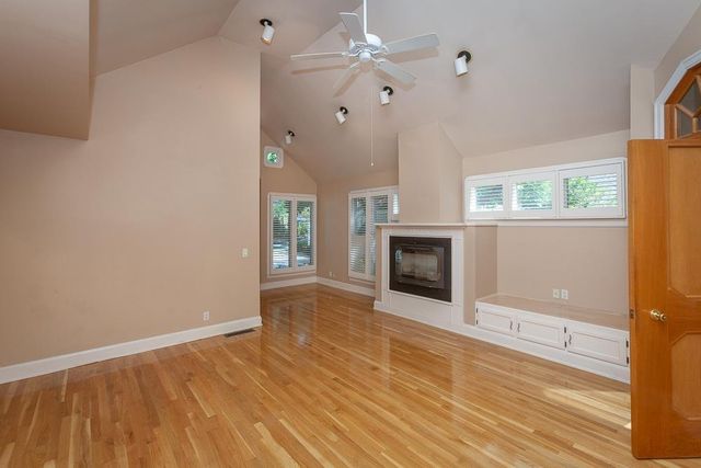 1725 W Walnut St, Stockton, CA 95203