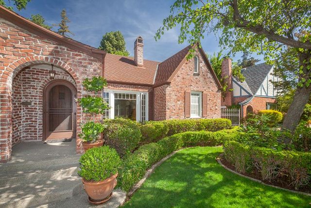 1725 W Walnut St, Stockton, CA 95203