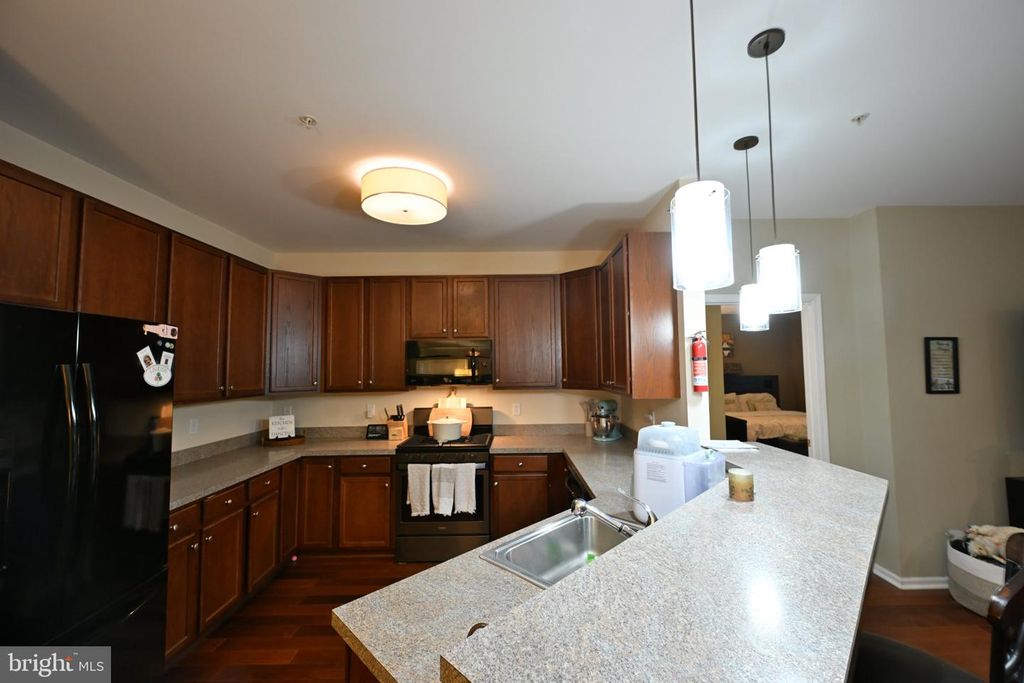 1016 TIMBERLAKE DR, Ewing, NJ 08618 — photo 2