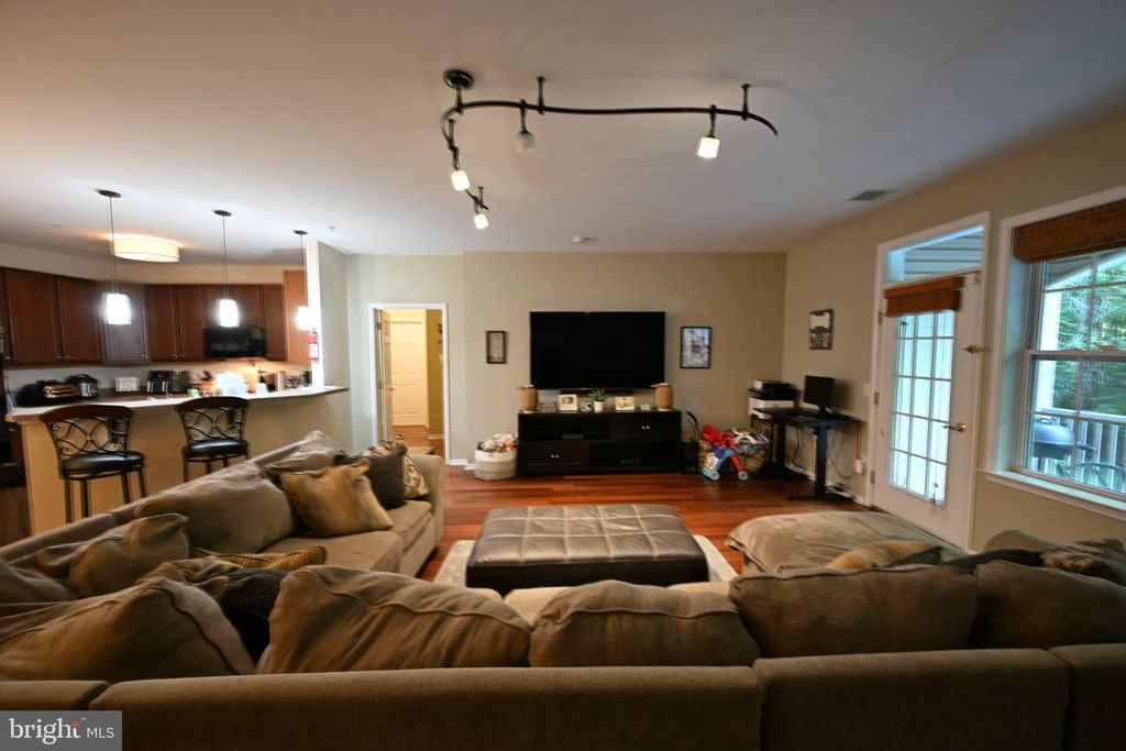 1016 TIMBERLAKE DR, Ewing, NJ 08618 — photo 5
