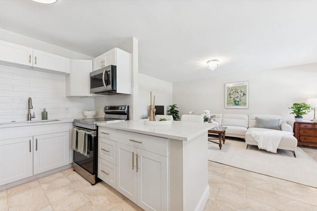 71 Northampton D, West Palm Beach, FL 33417