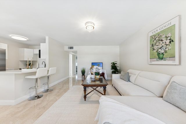 71 Northampton D, West Palm Beach, FL 33417