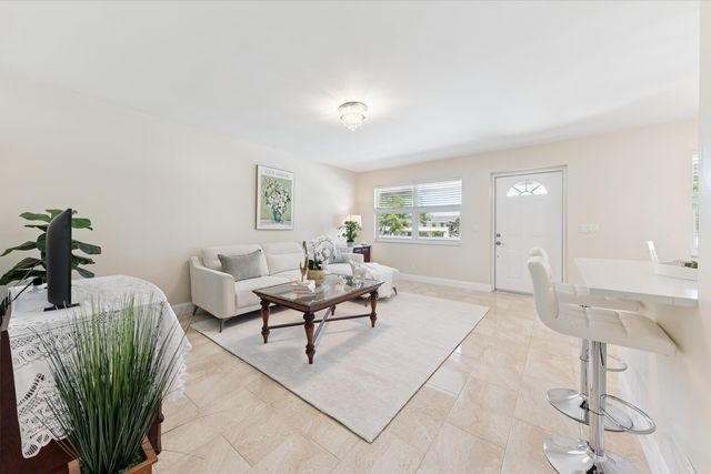 71 Northampton D, West Palm Beach, FL 33417