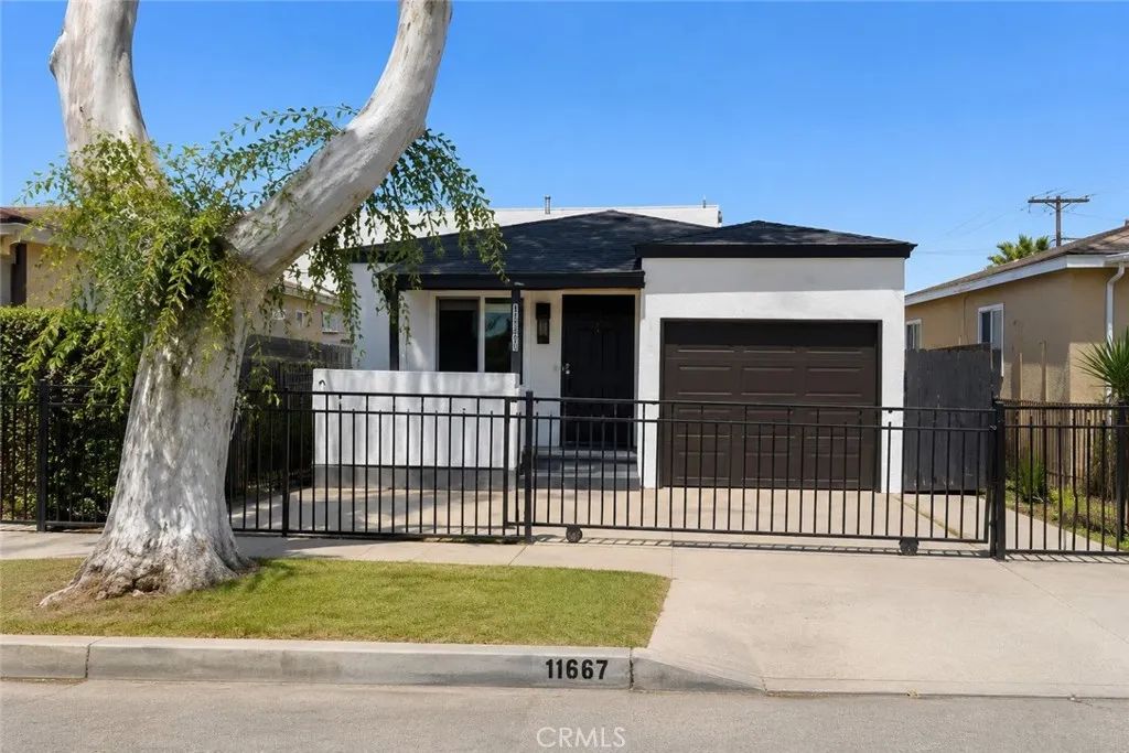 11667 Elm, Lynwood, CA 90262