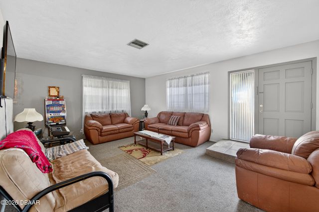 1247 Cedar Circle, Daytona Beach, FL 32117