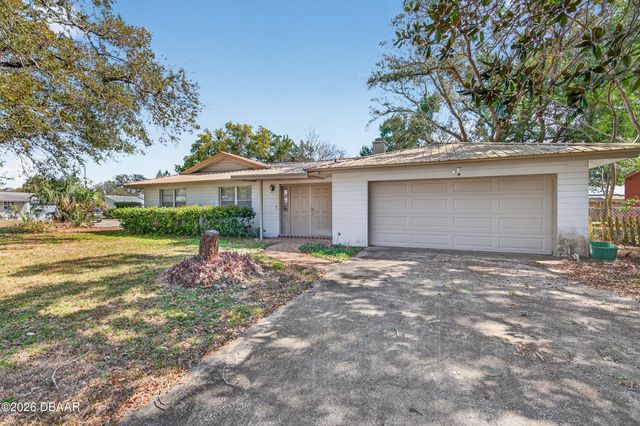 1247 Cedar Circle, Daytona Beach, FL 32117