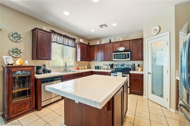 565 Mazelle Lane, Pahrump, NV 89060