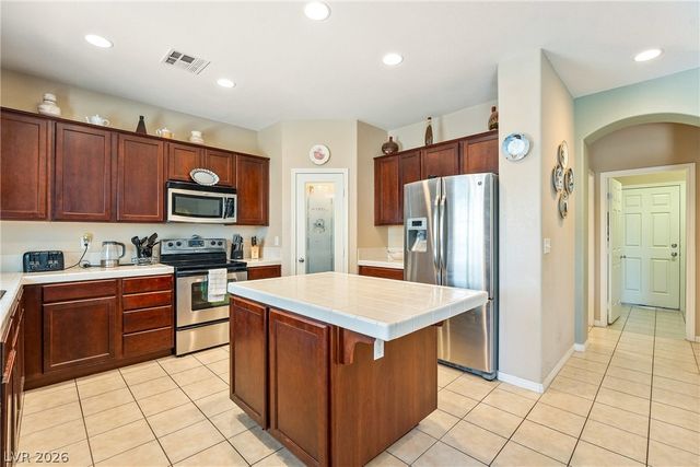 565 Mazelle Lane, Pahrump, NV 89060