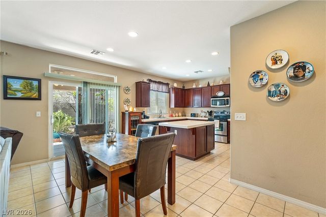 565 Mazelle Lane, Pahrump, NV 89060