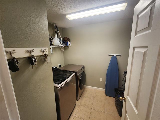 32 ANGELA DRIVE, Palm Coast, FL 32164