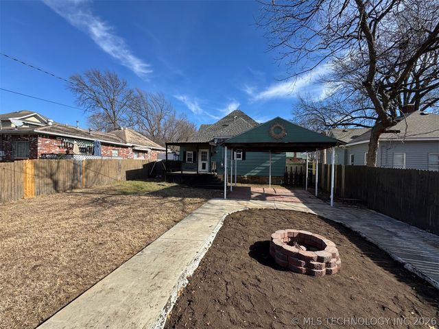 303 N O Street, Muskogee, OK 74403