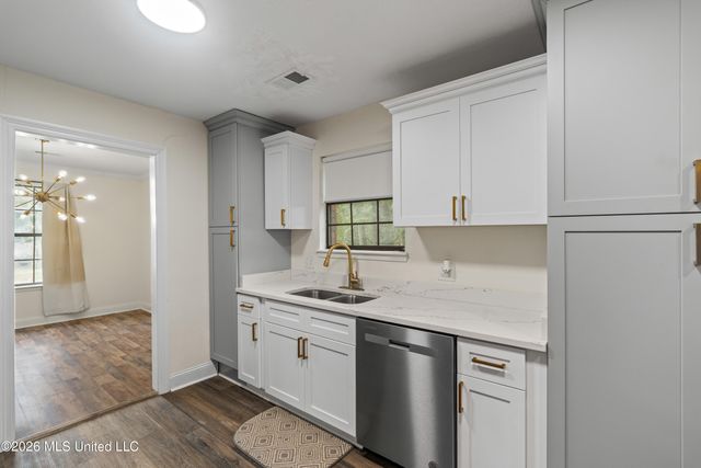 103 Brentwood Place, Hattiesburg, MS 39402