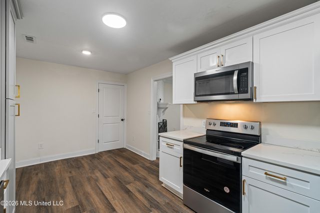 103 Brentwood Place, Hattiesburg, MS 39402