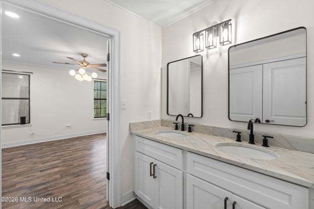 103 Brentwood Place, Hattiesburg, MS 39402