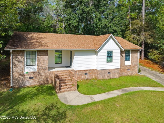 103 Brentwood Place, Hattiesburg, MS 39402