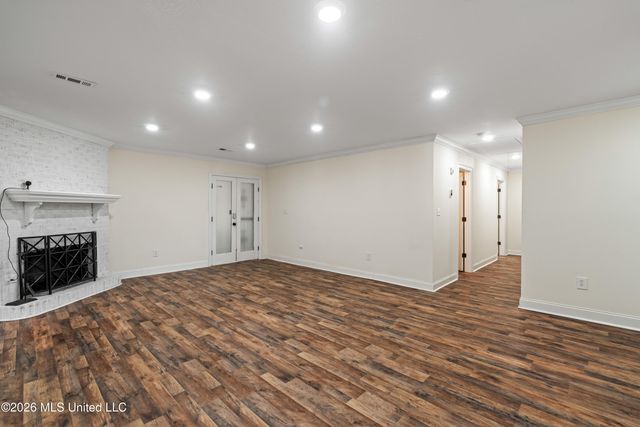 103 Brentwood Place, Hattiesburg, MS 39402