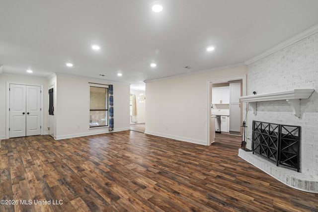 103 Brentwood Place, Hattiesburg, MS 39402